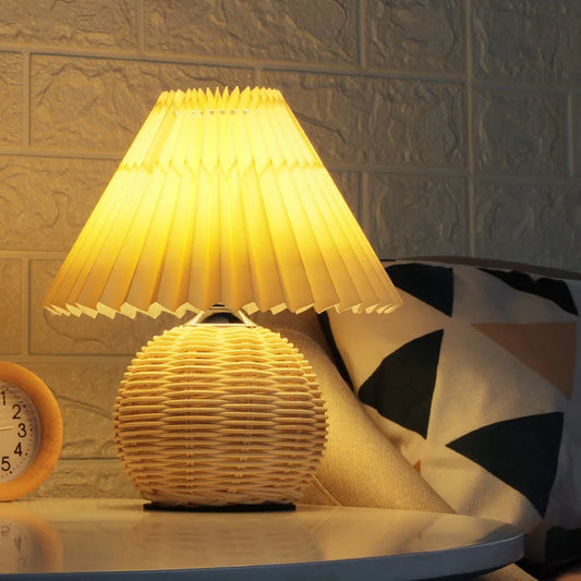 Pleated Table Lamp – Vintage Rattan USB Warm White Light