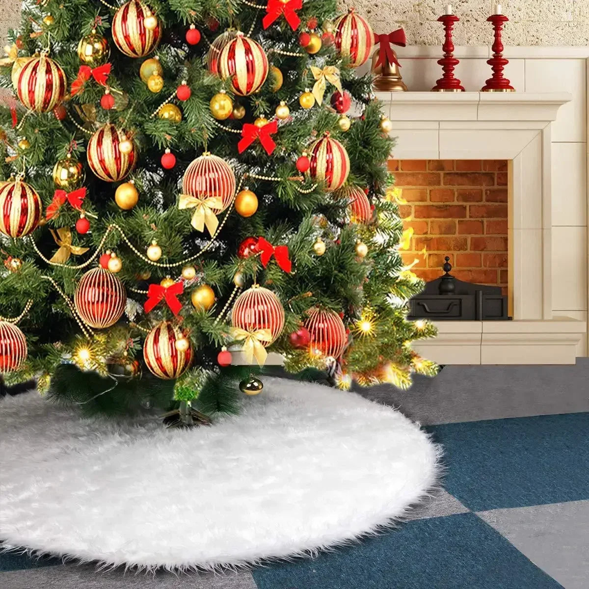 Plush Faux Fur Christmas Tree Skirt