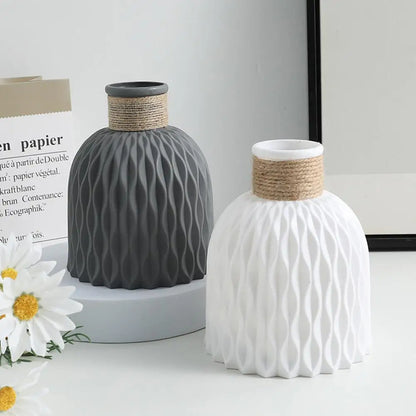 Modern Minimalist Decorative Vase – A Chic Accent for Any Space