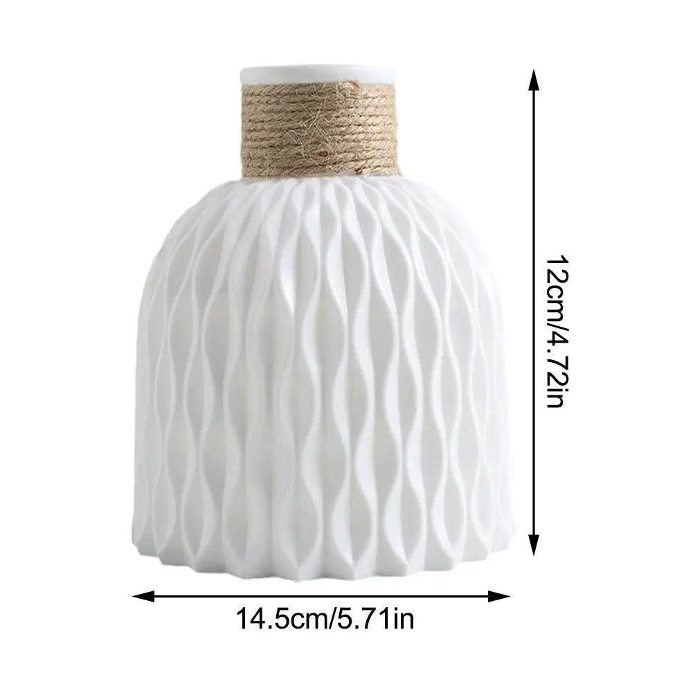 Modern Minimalist Decorative Vase – A Chic Accent for Any Space